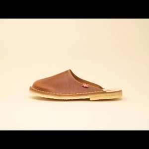 Duckfeet Blavand Shoes - Brown Leather - Natural Rubber Sole - gently used!